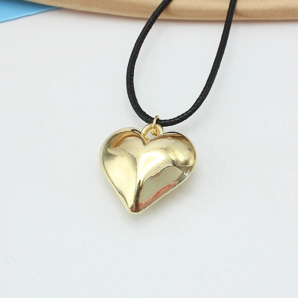 Goth Black Leather Braid Wax Cord Short Chain Necklace for Women Simple Love Heart Pendant Choker Halloween Jewelry Accessories